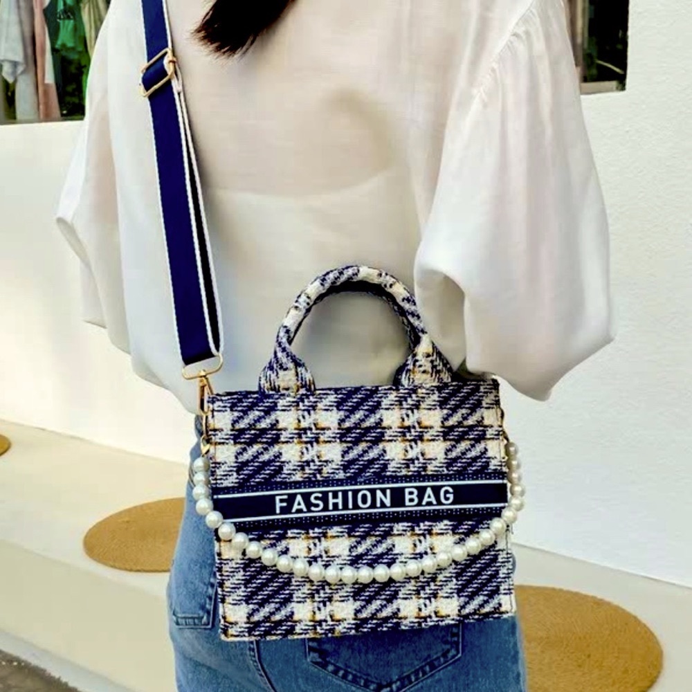 VINTAGE PURSE